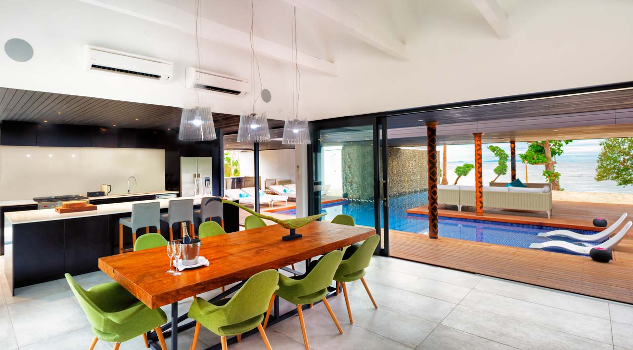 Vomo The Palms kitchen living