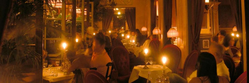 DINE AND DRINK-Costes Hotel Bar