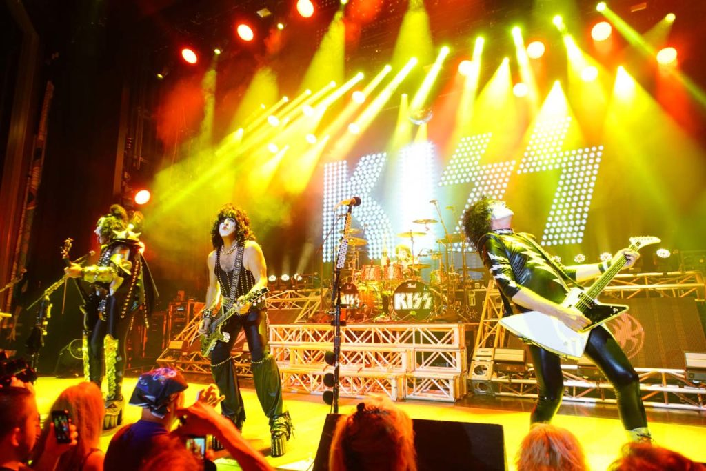 The KISS Kruise