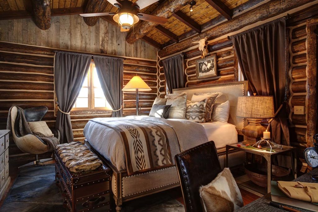 Magee Homestead-Magee_Cabin_Interior_Burgess