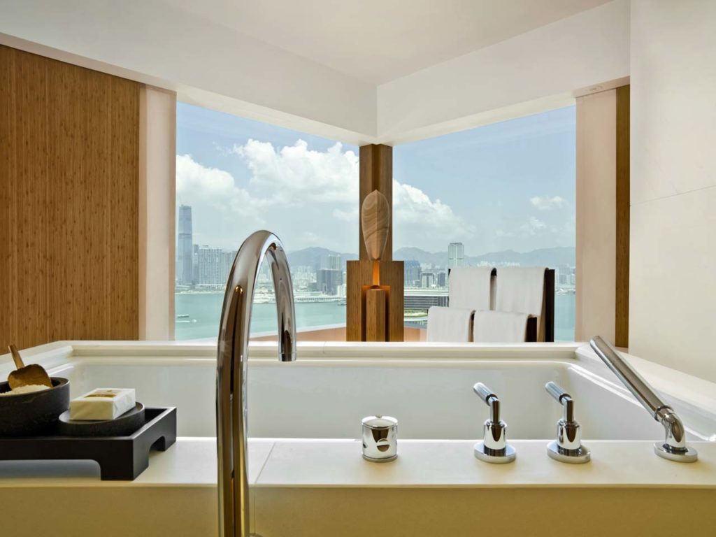 The Upper House_Studio 70 Bathroom day