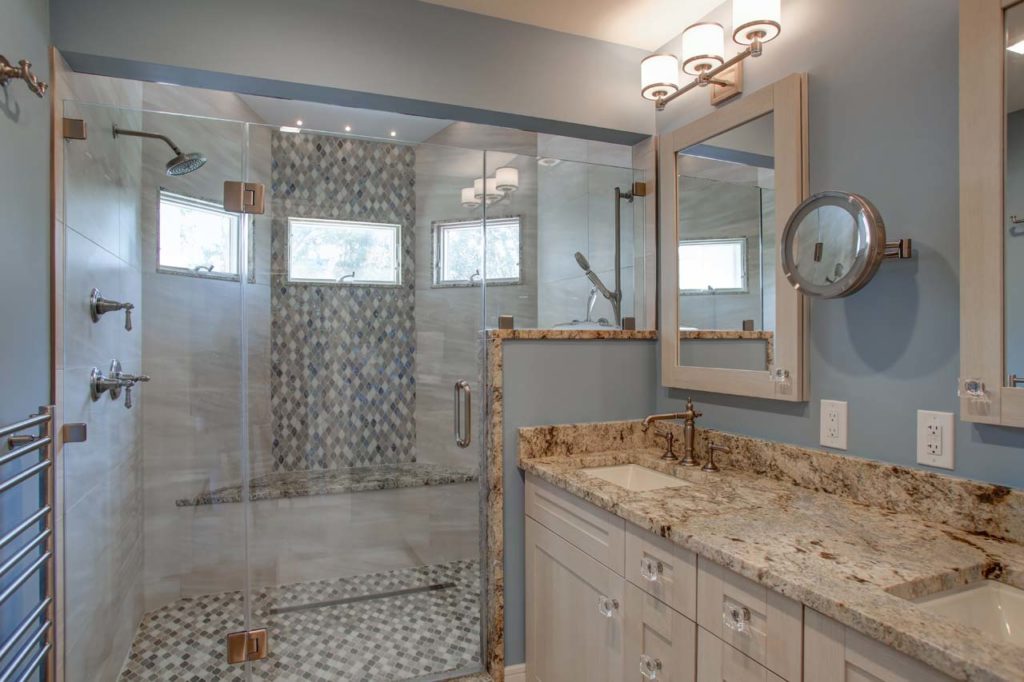 444A4349_Master-bath