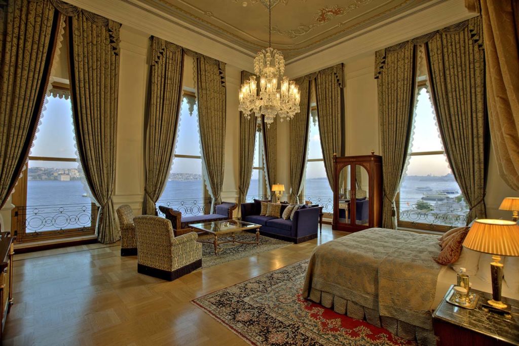 WHERE TO STAY_Ciragan Palace Kempinski -Sultan suite guest bedroom